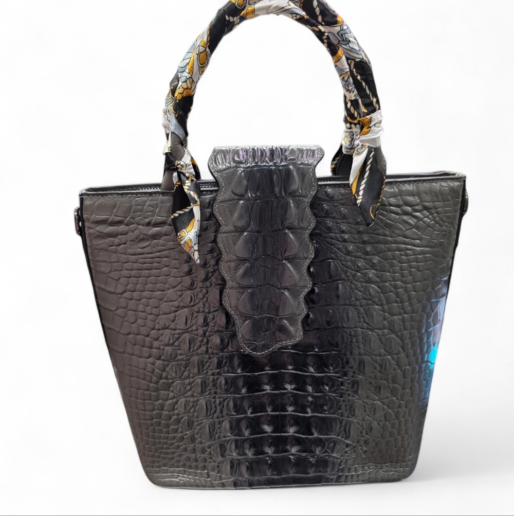Real Leather Croc Embossed Purse Bag - Picture 2 of 12